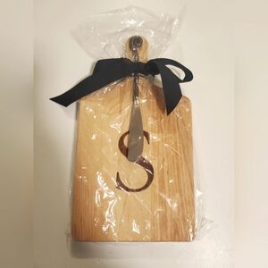 Monogrammed "S" Maple Cheese Board Gift Pack